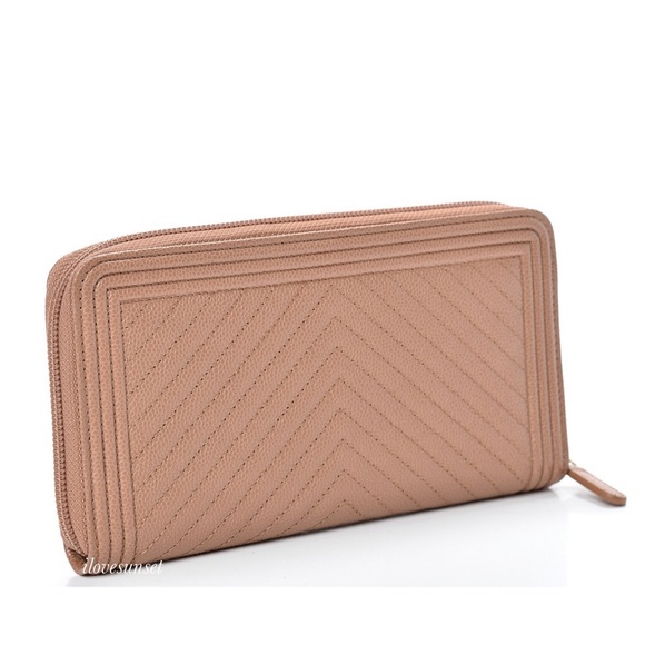 {CHANEL} Caviar Chevron Quilted ZIP Boy Wallet - Picture 2 of 7